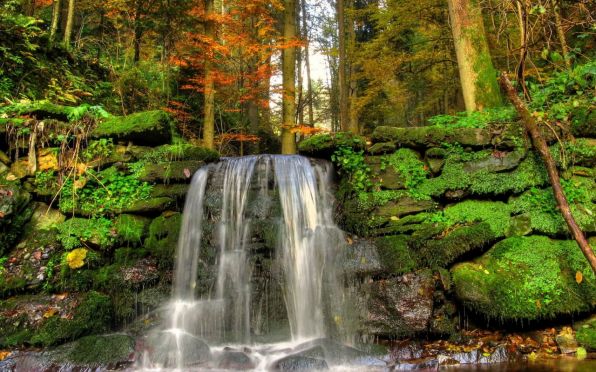 nature-wallpapers-wallpaper-nature-wallpapers-waterfall-natural-images-wallpaper-43443.jpg